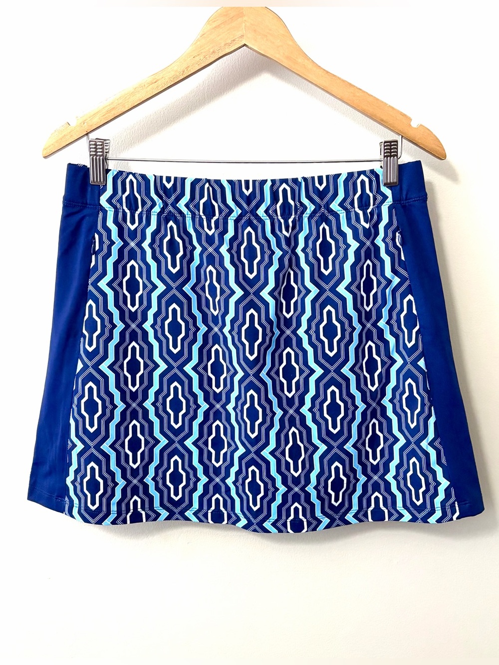 J. McLaughlin Catalina Cloth Tennis Skirt Blue Geometric Print
